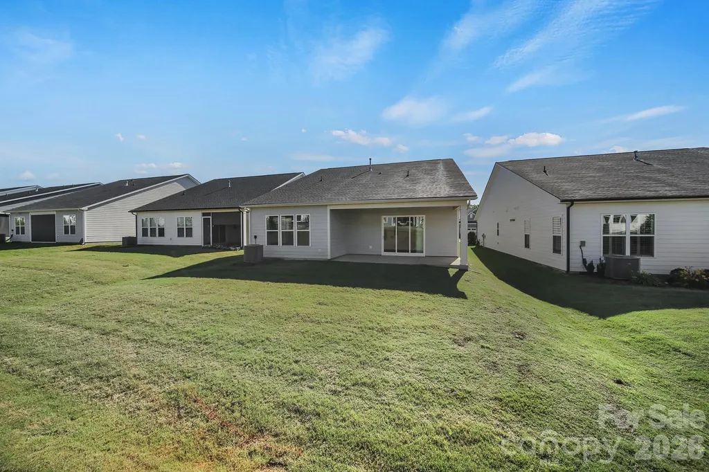 8021 Brookbank Drive Charlotte NC 28269