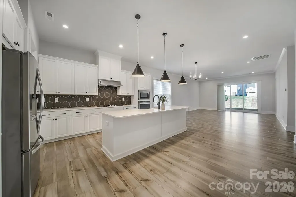 8021 Brookbank Drive Charlotte NC 28269