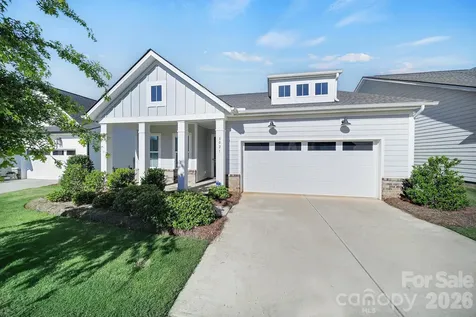 8021 Brookbank Drive Charlotte NC 28269