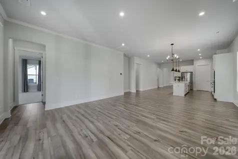 8021 Brookbank Drive Charlotte NC 28269