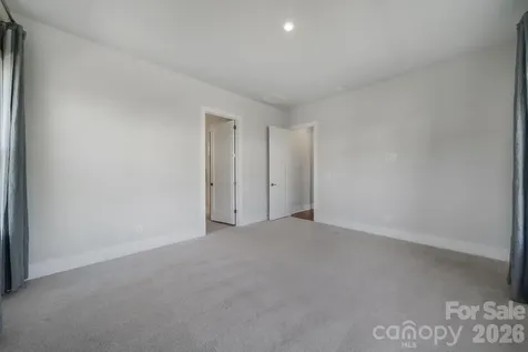 8021 Brookbank Drive Charlotte NC 28269