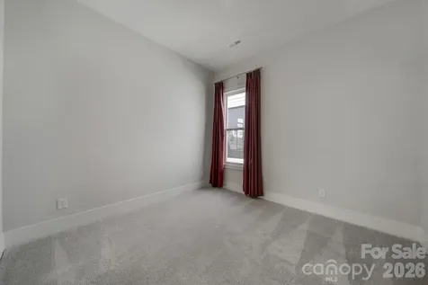8021 Brookbank Drive Charlotte NC 28269