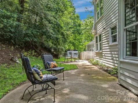 72 Brookwood Road Asheville NC 28804