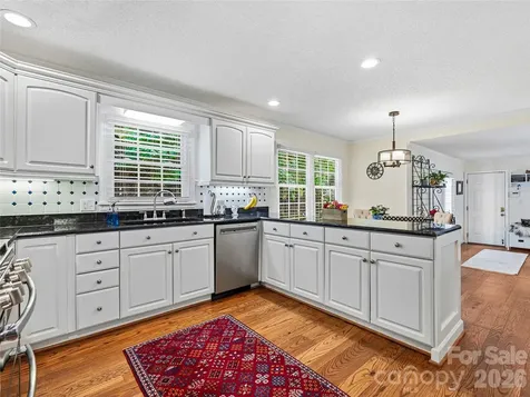 72 Brookwood Road Asheville NC 28804