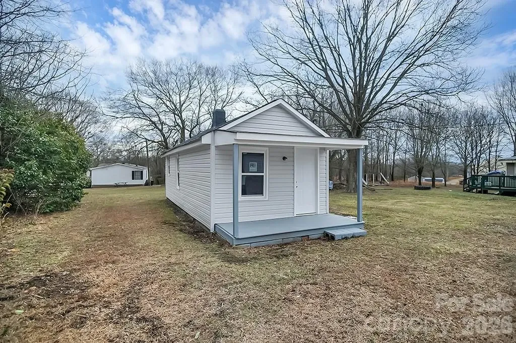 301 Jc Dellinger Road Cherryville NC 28021