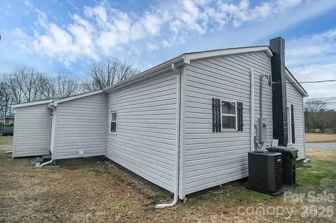 301 Jc Dellinger Road Cherryville NC 28021