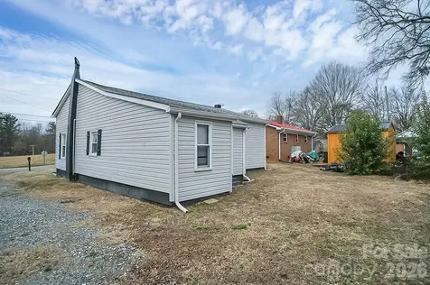 301 Jc Dellinger Road Cherryville NC 28021