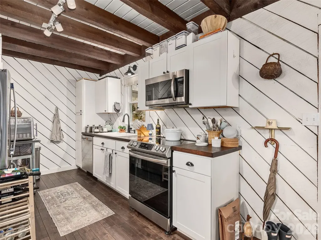 116 Vehorn Road Fairview NC 28730