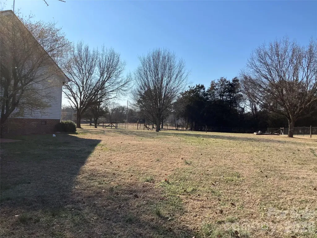 13215 Pine Bluff Road Midland NC 28107
