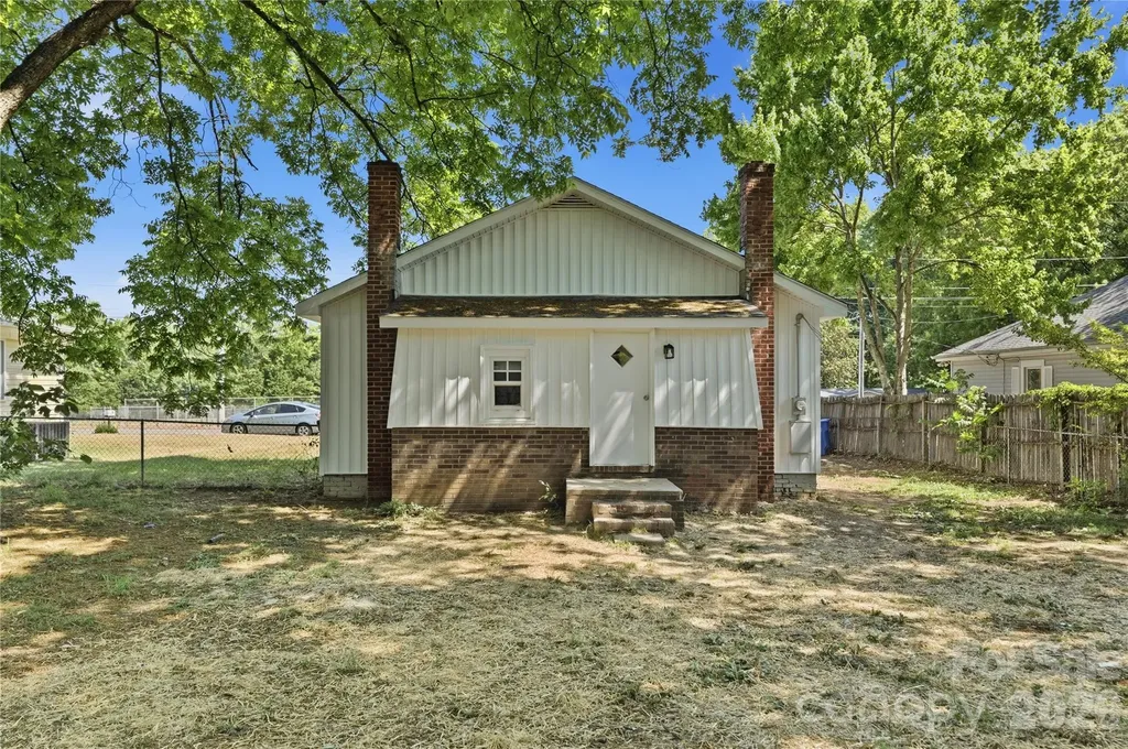 92 Spencer Avenue Mooresville NC 28115