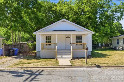 92 Spencer Avenue Mooresville NC 28115