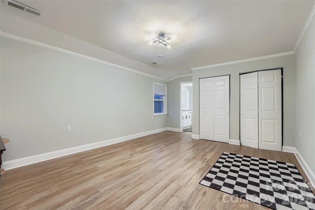 307 S Ransom Street Gastonia NC 28052