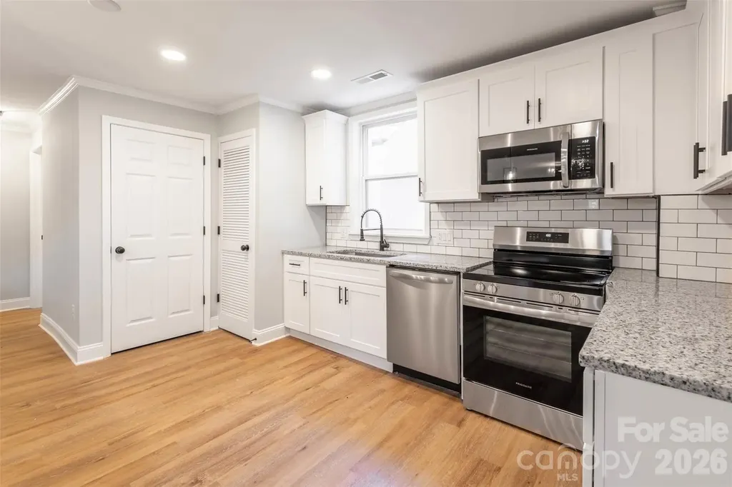 307 S Ransom Street Gastonia NC 28052