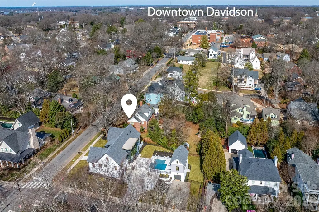 419 South Street Davidson NC 28036