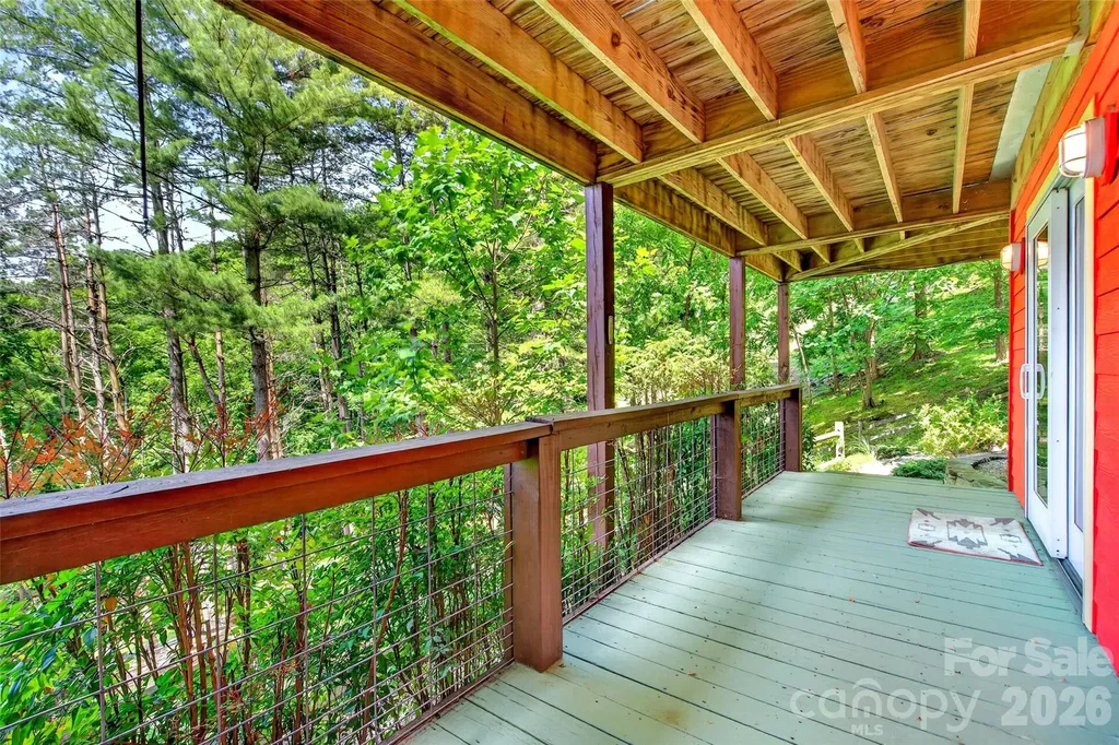 491 S Valley View Drive Mars Hill NC 28754