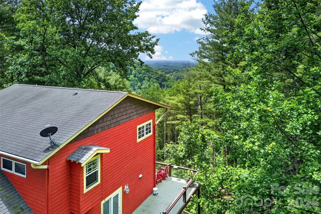 491 S Valley View Drive Mars Hill NC 28754