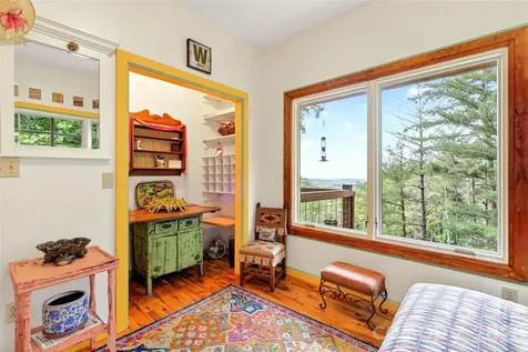 491 S Valley View Drive Mars Hill NC 28754