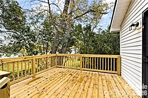 332 Dunlap Street Lancaster SC 29720