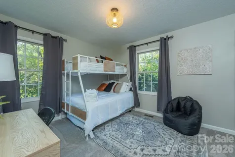 18 Garrison Road Weaverville NC 28787