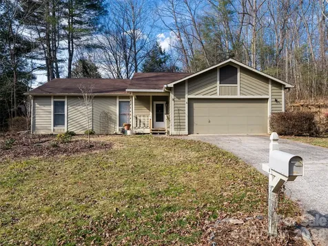 8 Turkey Toe Lane Arden NC 28704