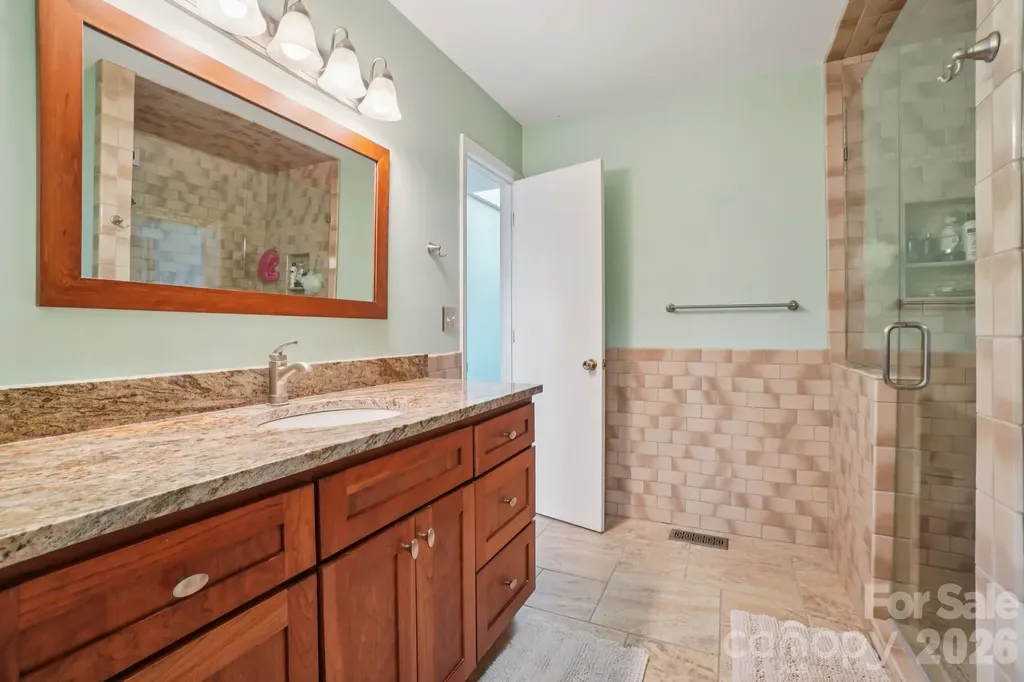 623 Owensby Road Hendersonville NC 28792