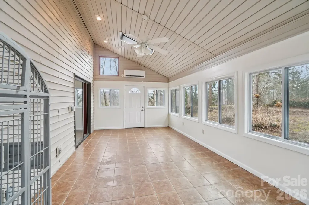 623 Owensby Road Hendersonville NC 28792
