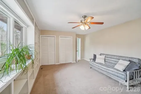 623 Owensby Road Hendersonville NC 28792