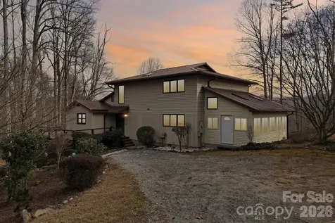 623 Owensby Road Hendersonville NC 28792