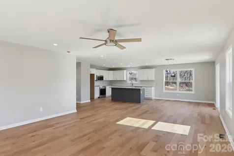 127 Lincoln Ridge Drive Candler NC 28715