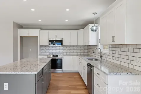 127 Lincoln Ridge Drive Candler NC 28715