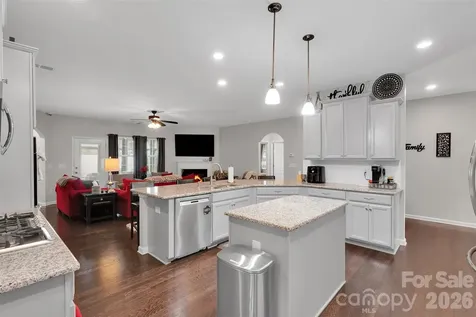 379 Kentmere Lane Lake Wylie SC 29710