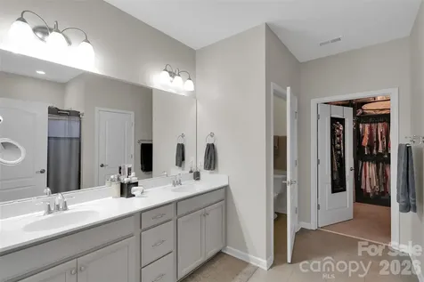 379 Kentmere Lane Lake Wylie SC 29710