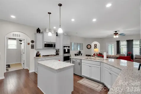 379 Kentmere Lane Lake Wylie SC 29710
