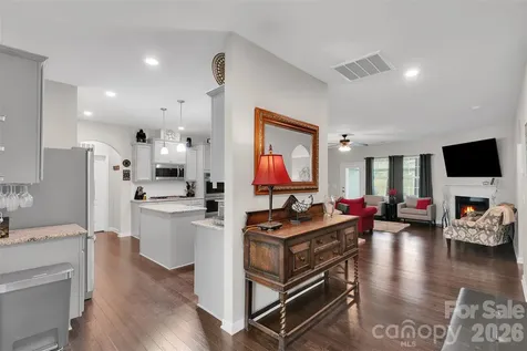 379 Kentmere Lane Lake Wylie SC 29710