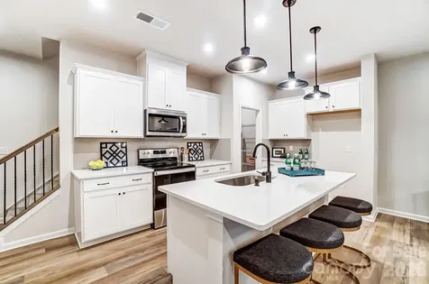 3839 Cheyney Park Drive Charlotte NC 28269