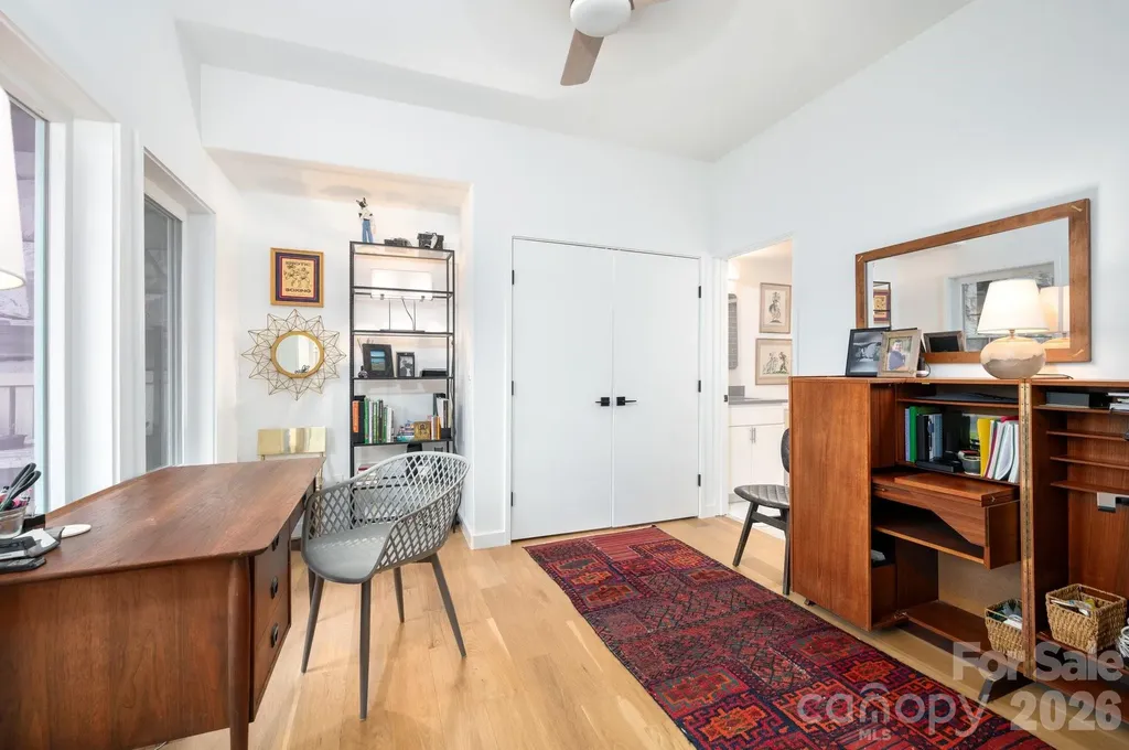 8 Midland Drive Asheville NC 28804