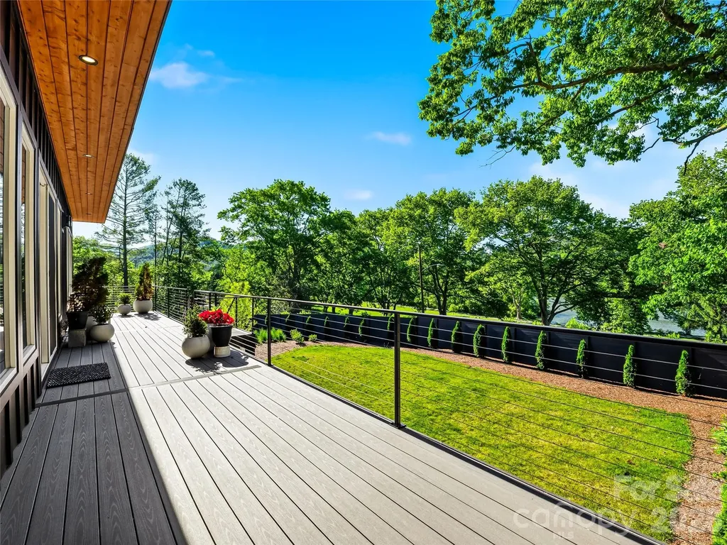 8 Midland Drive Asheville NC 28804