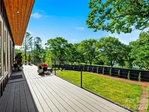 8 Midland Drive Asheville NC 28804