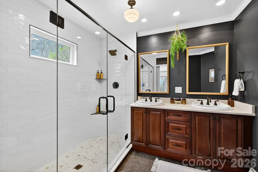 99 Margaret Drive Leicester NC 28748