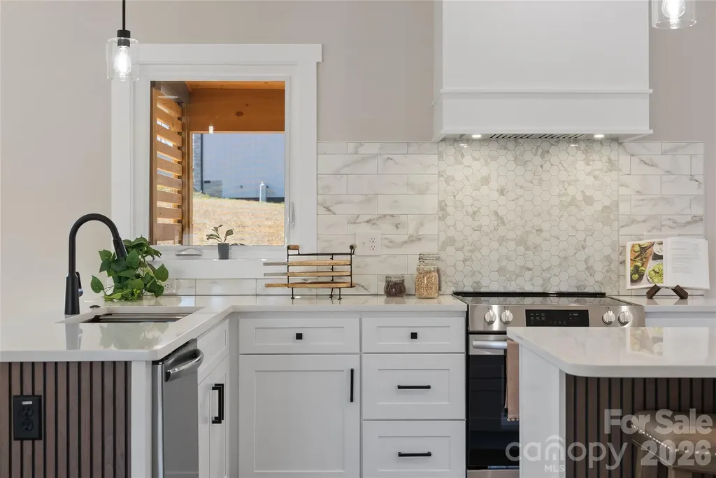 78 Scott Meadows Drive Asheville NC 28806