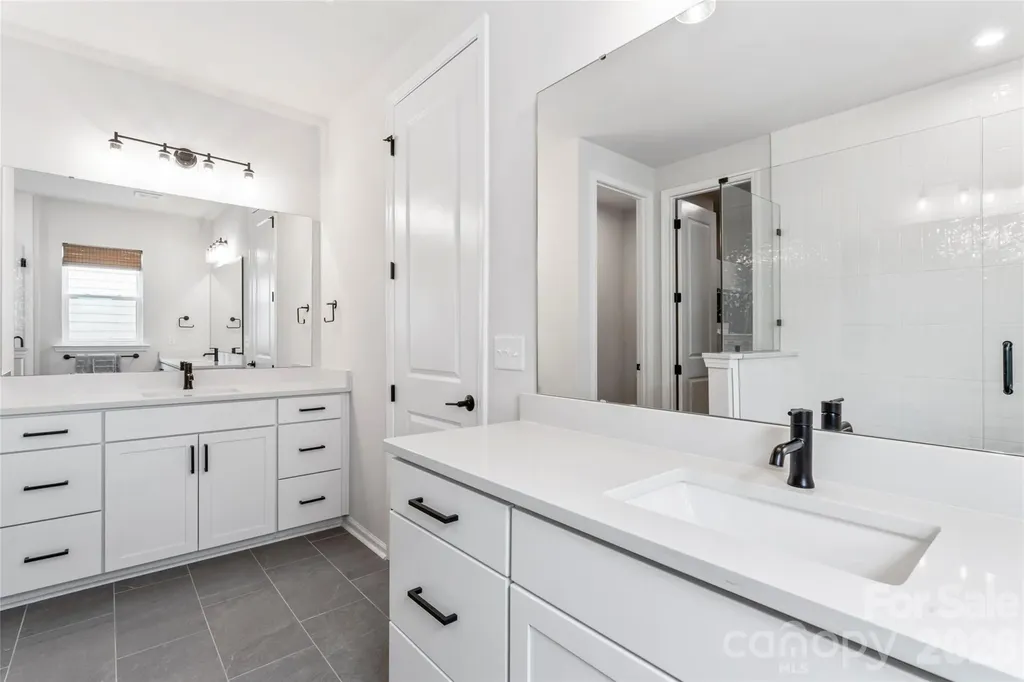 5730 Clear Creek Lane Charlotte NC 28215