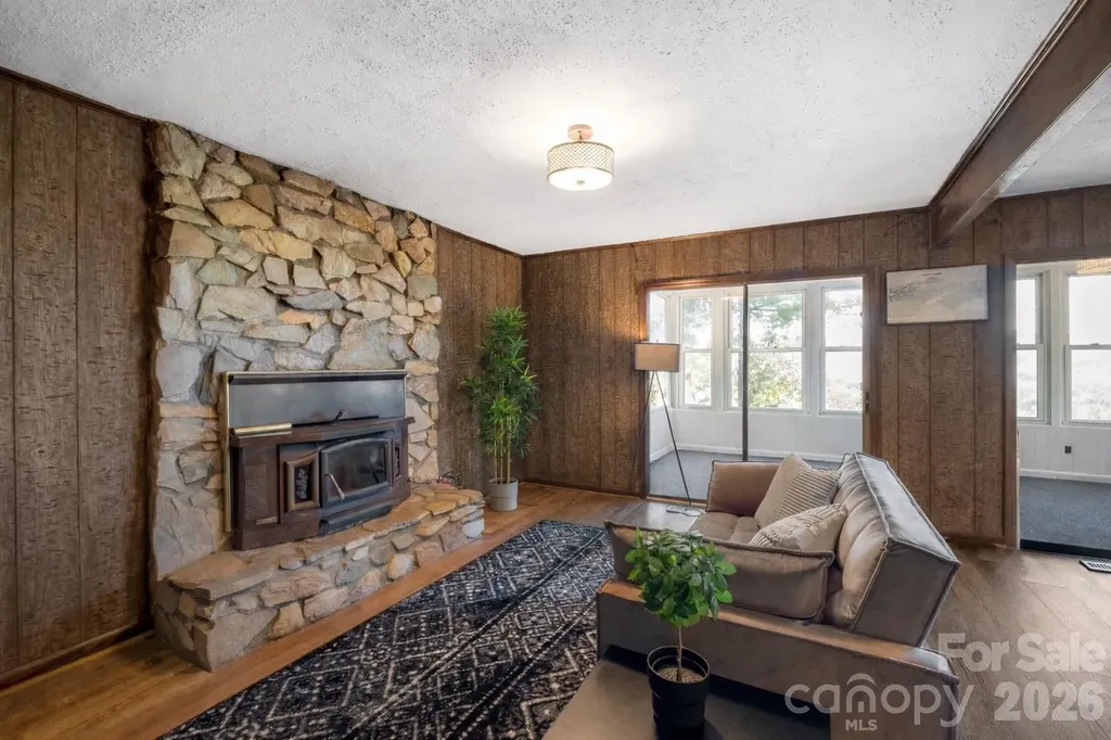 5545 Pine Ridge Drive Connelly Springs NC 28612