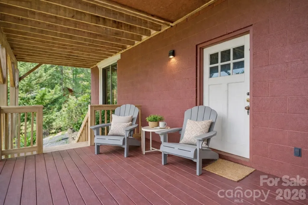 5545 Pine Ridge Drive Connelly Springs NC 28612