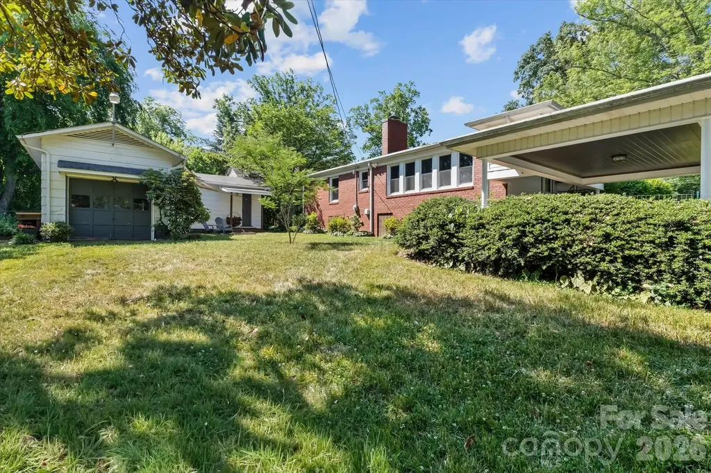 354 N Bost Street Statesville NC 28677