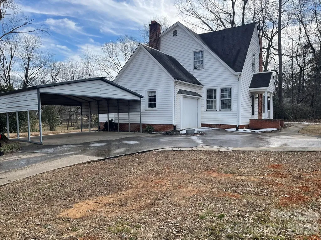 110 N Academy Street Mooresboro NC 28114