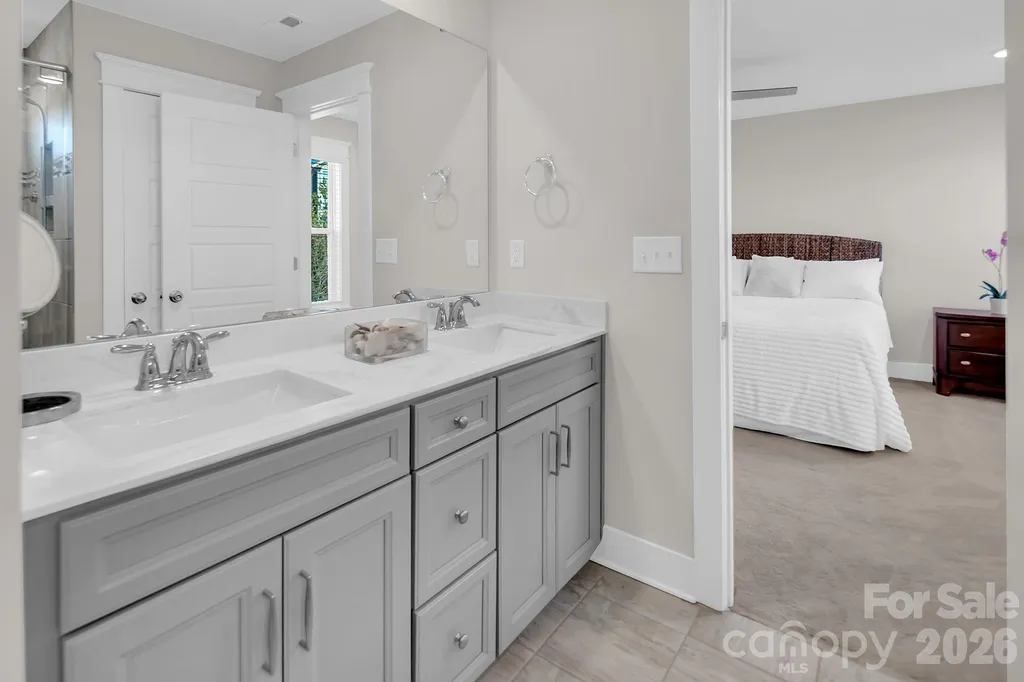 2206 Bexar Trail Matthews NC 28105