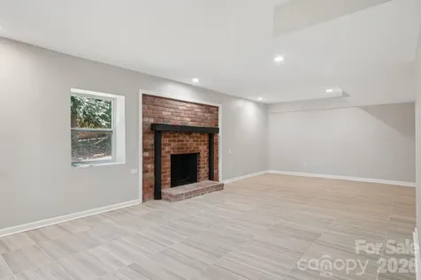 1216 Old Farm Road Charlotte NC 28226