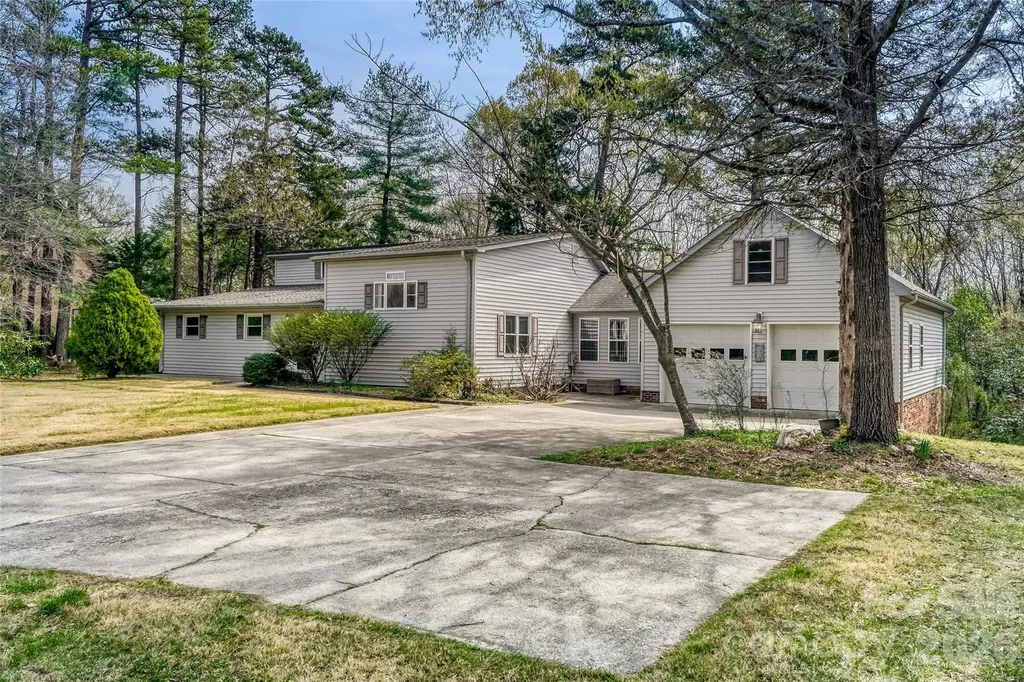 104 Mcarthur Avenue SE Concord NC 28025