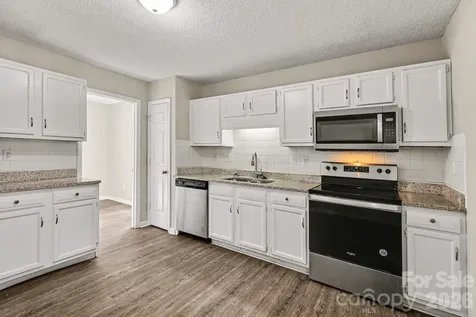 5932 Scots Bluff Drive Charlotte NC 28227