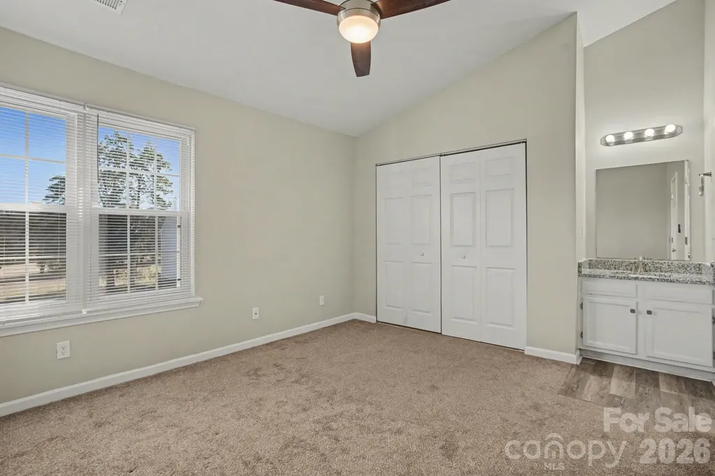 8221 Circle Tree Lane Charlotte NC 28277